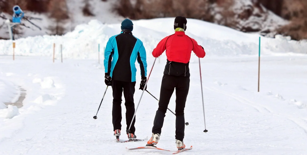 Cross-country skiing on the 29 km of trails of the Plateau des Glières, Thorens-Glières