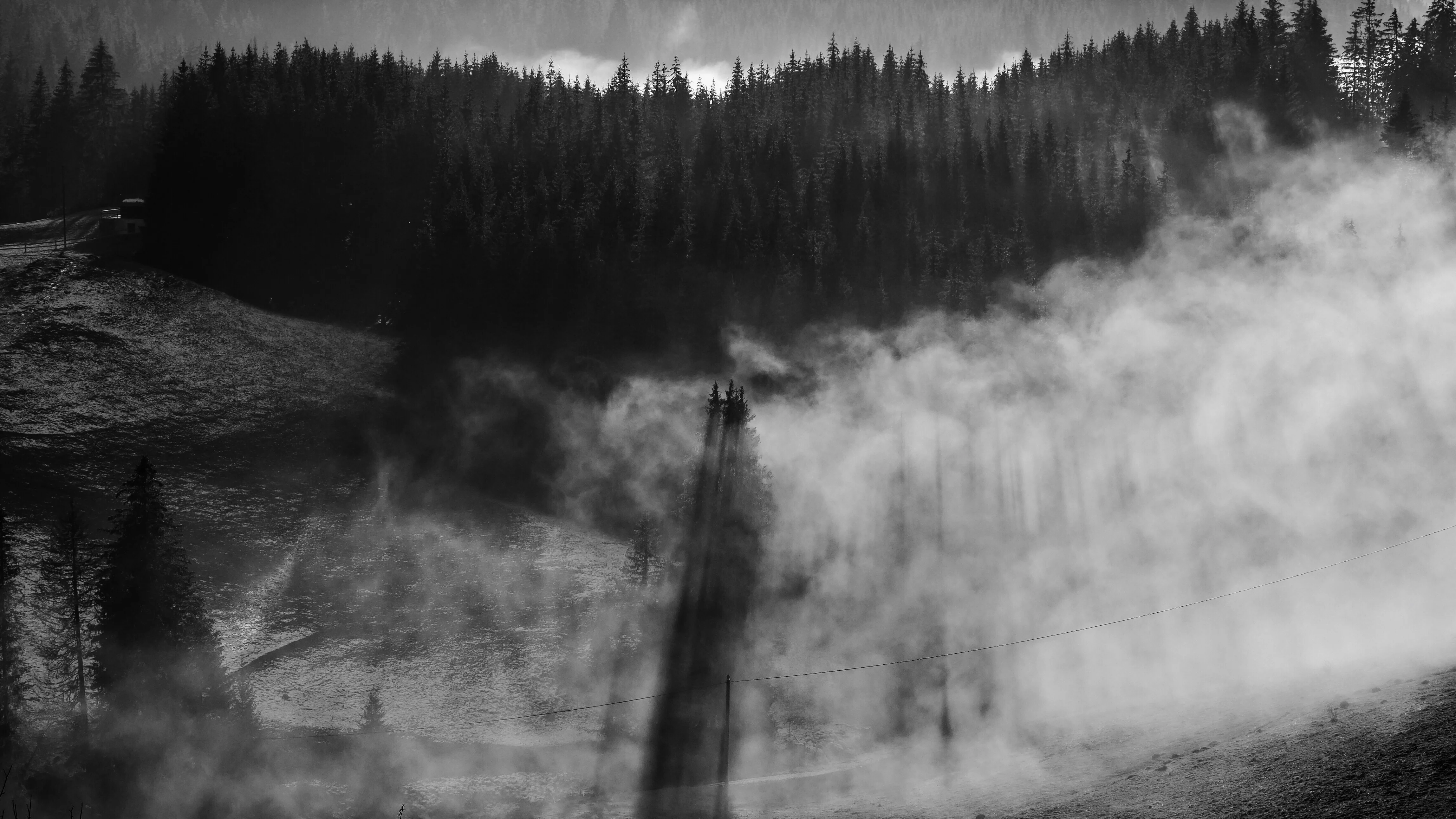 Le plateau des Glières dans la brume, au-dessus du gîte Les Augets à Thorens-Glières